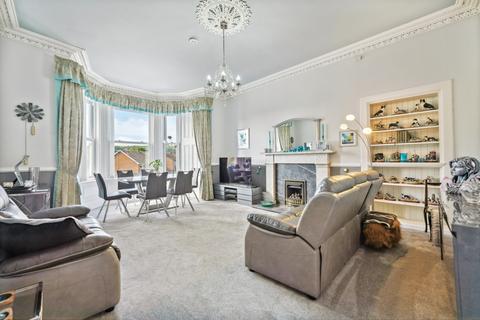 4 bedroom maisonette for sale, Park Place, King's Park, Stirling, Stirlingshire, FK7 9JR