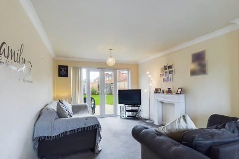 3 bedroom terraced house for sale, Kinson Green, Aylesbury HP20