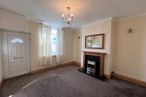 2 bedroom terraced house to rent, Sheffield Road, Penistone, S36 6HE