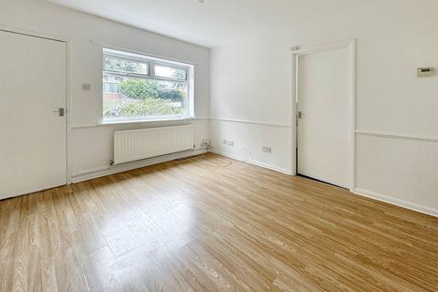 2 bedroom flat to rent, Billingham Road, Stockton-on-Tees TS20