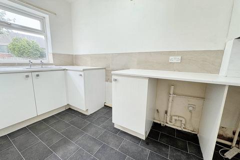 2 bedroom flat to rent, Billingham Road, Stockton-on-Tees TS20