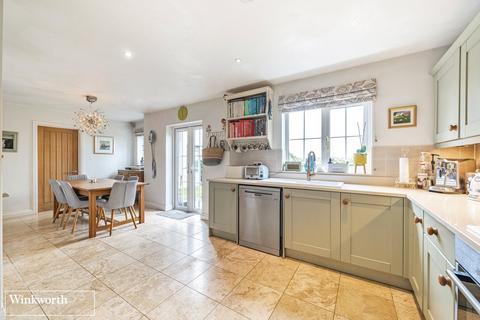 5 bedroom detached house for sale, Monk Sherborne Road, Charter Alley, Hampshire, RG26