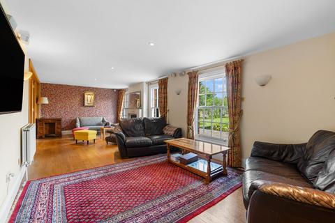 15 Cambridge Road, Girton, Cambridge, CB3 0PN