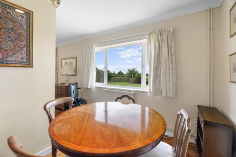 13 Kentings, Comberton, Cambridge, CB23 7DT
