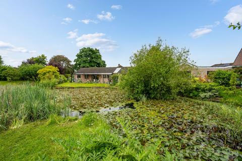 4 bedroom detached bungalow for sale, Greenfield Close, Stapleford, CB22