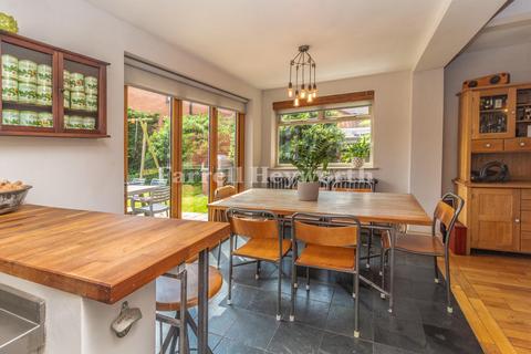 41 Cock Robin Lane, Catterall, Preston, PR3 1YL