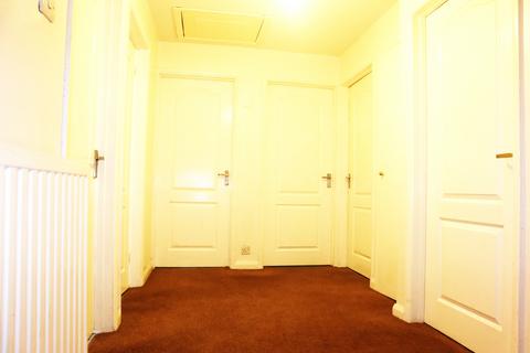2 bedroom maisonette to rent, Cromarty Court, Milton Keynes MK3