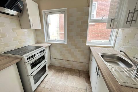 1 bedroom terraced house to rent, Clampet Lane, Teignmouth, TQ14