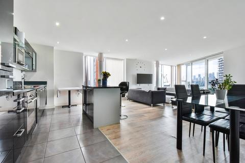 2 bedroom flat for sale, Ross Apartments, Seagull Lane, E16