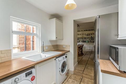 18 Hurle Crescent, Bristol, BS8 2SZ