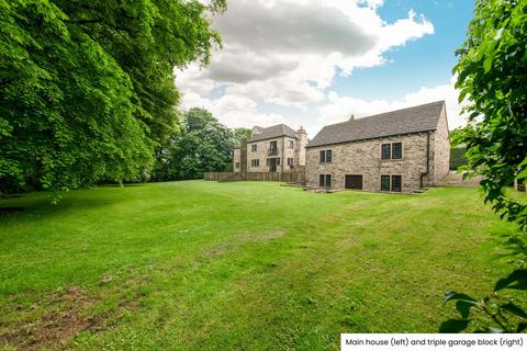 33 Bilham Road, Clayton West, Huddersfield, HD8 9PA