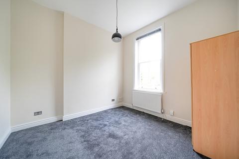 1 bedroom apartment to rent, Cavendish Road London NW6