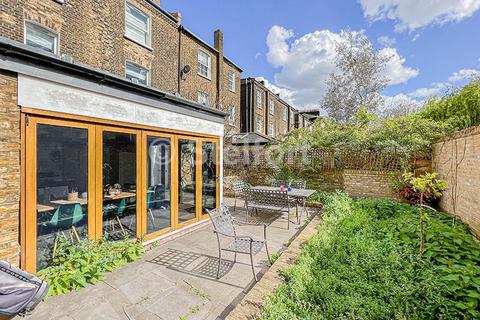 House share to rent, Brecknock Road, London N19
