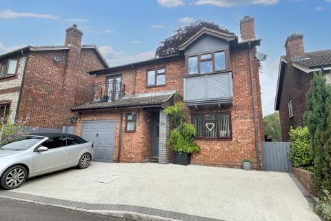 5 bedroom detached house for sale, Alderbury