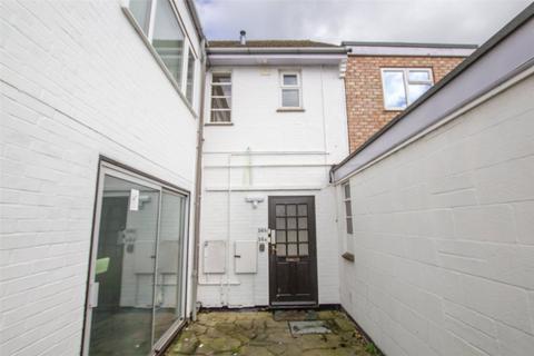 1 bedroom property to rent, Berrycroft, Willingham, Cambridge, Cambridgeshire, CB24