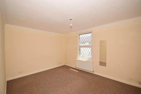 3 bedroom terraced house to rent, Britton Street Gillingham ME7