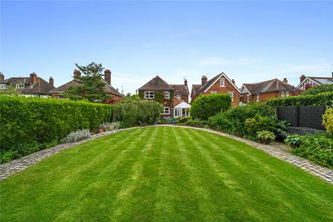 37 Collingwood Road, Witham, CM8 2DZ