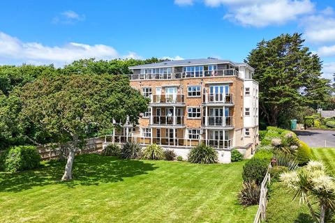 3 bedroom apartment for sale, Wharncliffe Road, Highcliffe, BH23
