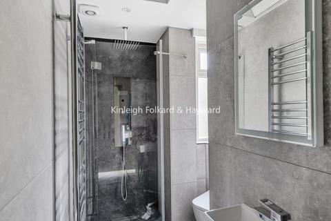 2 bedroom flat to rent, Lyndhurst Road Hampstead NW3