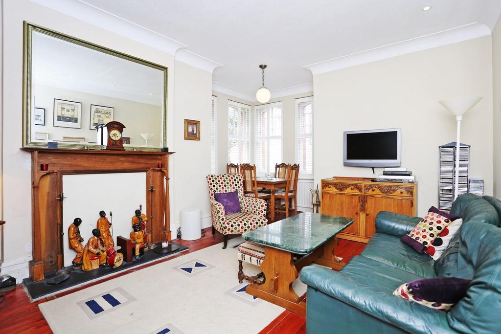Hamlet Gardens, Hammersmith W6 3 bed flat to rent £2,900 pcm (£669 pw)