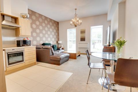 2 bedroom apartment for sale, Walfords Close, Harlow, CM17