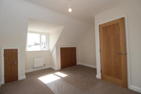 2 bedroom semi-detached house to rent, Whitehorse Street, Baldock, SG7
