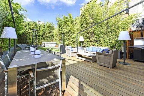 3 bedroom penthouse for sale, Peter Street, Soho, W1F