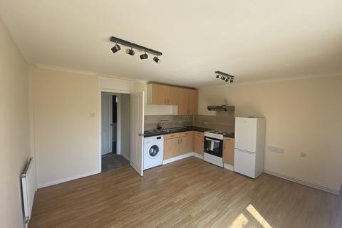 1 bedroom maisonette to rent, Sefton Road, Stevenage SG1