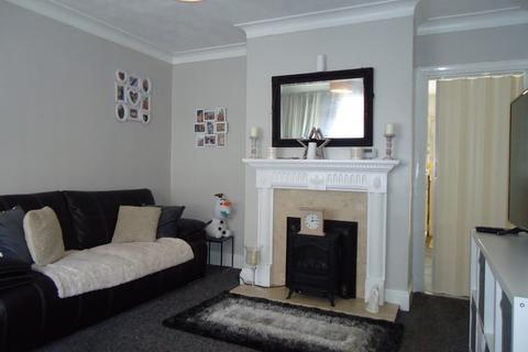 2 bedroom terraced house for sale, Oakley Terrace, Leeds LS11