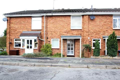 3 bedroom terraced house to rent, Byron Close, Woking GU21