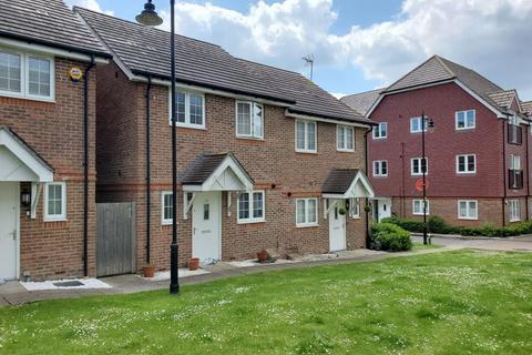 3 bedroom semi-detached house to rent, Brookwood Farm Drive, Woking GU21