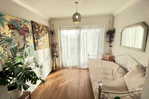 73 Castle Road, Ipswich, IP1 5DZ