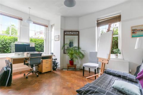 2 bedroom flat for sale, Rochester Close, Rochester Gardens, Hove, BN3