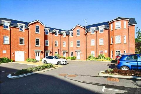 2 bedroom apartment to rent, Pritchard Court, Canterbury CT1