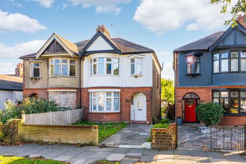 336 Bournemouth Park Road, Southend-on-sea, SS2 5LZ