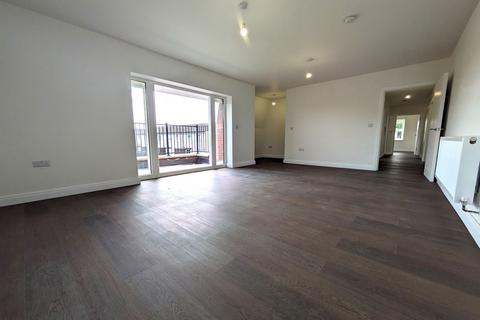 3 bedroom apartment to rent, Pender Court, Sidcup, Kent