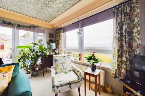 3 bedroom penthouse for sale, The Cliff, Wirral CH45