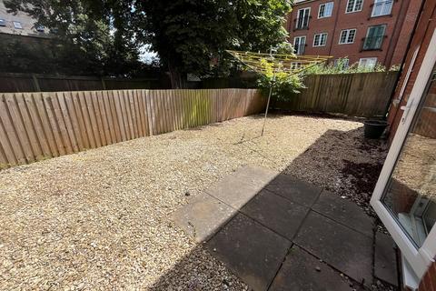 11 Harescombe Drive, Gloucester, GL1 3LE