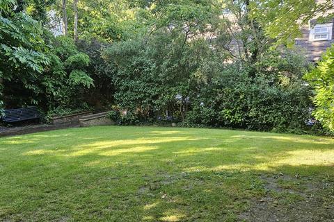 45 Windmill Rise, Kingston Upon Thames, KT2 7TU