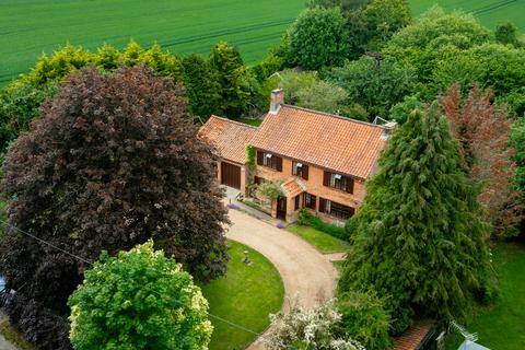 4 bedroom cottage for sale, Ringland Hills