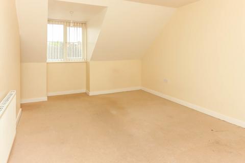 4 bedroom end of terrace house for sale, Talbot Road, Wellingborough NN8