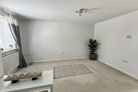 58 Heeks Crescent, Trowbridge, BA14 7UW