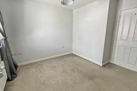 58 Heeks Crescent, Trowbridge, BA14 7UW
