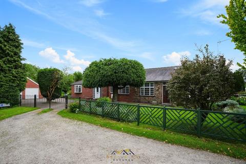 5 bedroom detached bungalow for sale, Lodge Close, Sheffield S26