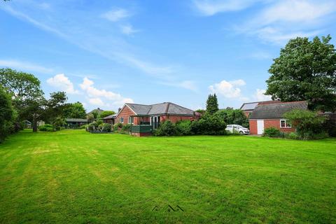 5 bedroom detached bungalow for sale, Lodge Close, Sheffield S26