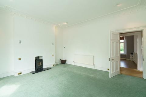 5 bedroom apartment to rent, Learney Place, Aberdeen