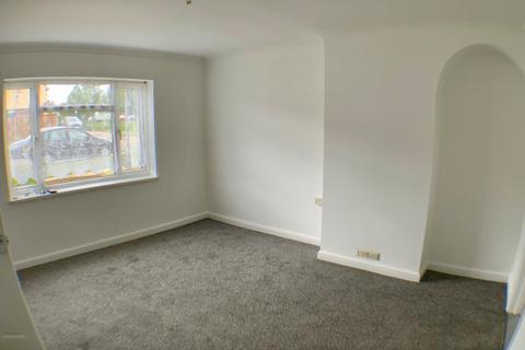 3 bedroom terraced house to rent, Burke Road, Ipswich IP1