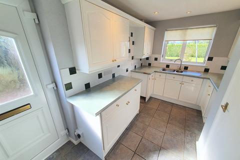 2 bedroom semi-detached bungalow to rent, Trentham Road, Wem, Shropshire