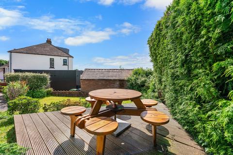 11 Bishops Close, Llandaff, Cardiff, CF5 2HF
