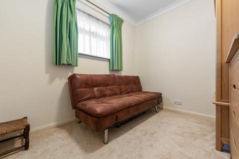 11 Bishops Close, Llandaff, Cardiff, CF5 2HF